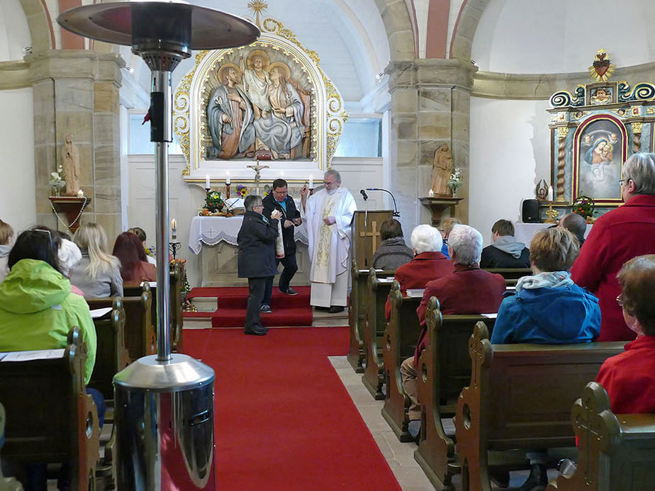 Familiengottesdienst zum Erntedankfest in der Weingartenkapelle (Foto: Karl-Franz Thiede)